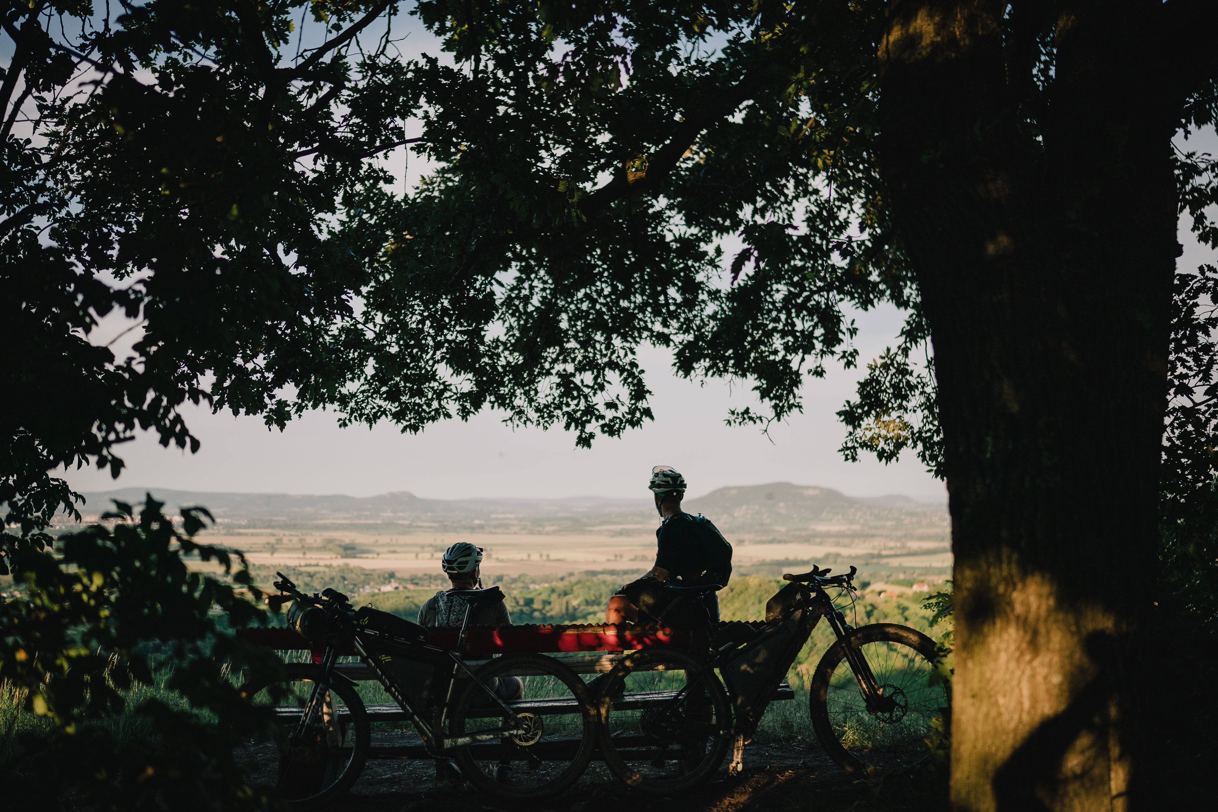 Hungarian Divide 
Rudolf Karancsi